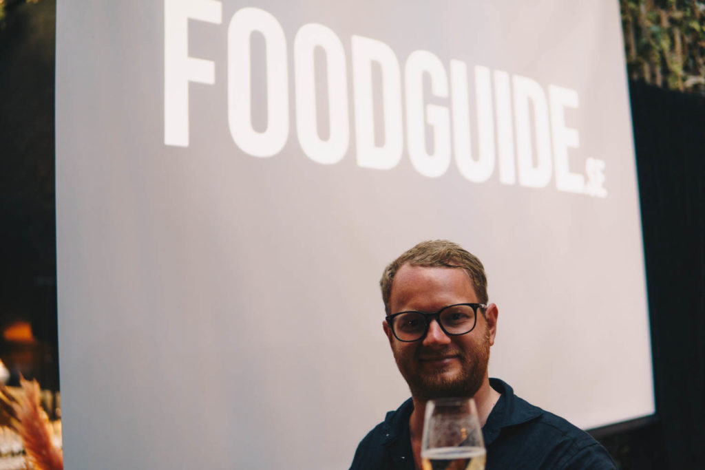 Founder Pierre Orsander celebrating on the FOODGUIDE.se launch party